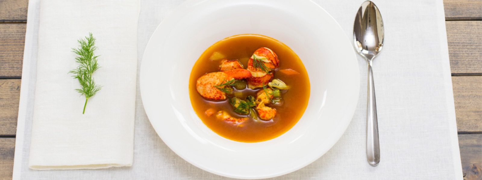 Hummer och Kräft Bouillabaisse