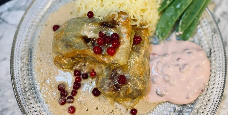 Vardagsmatens Kåldolmar med kall lingonsås